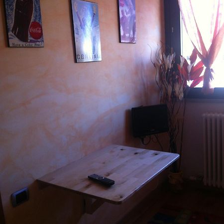 Torre Dell'Orologio Apartment Sestriere Luaran gambar